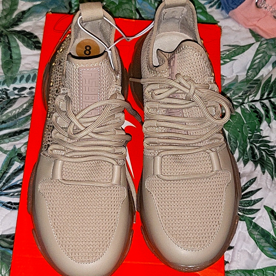 Brand New Steve Madden Sneakers